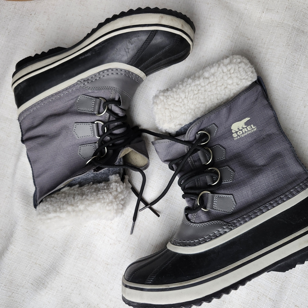 Sorel Black and Gray Snow Boots